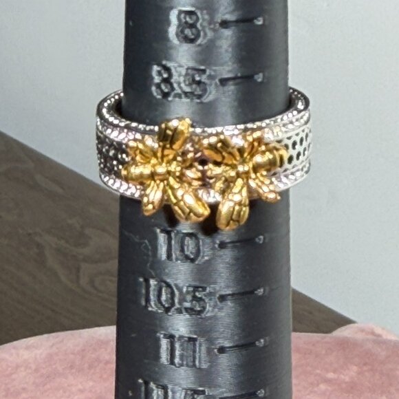 Honey Bee Honeycomb Statement Ring - size 9 - Picture 2 of 9